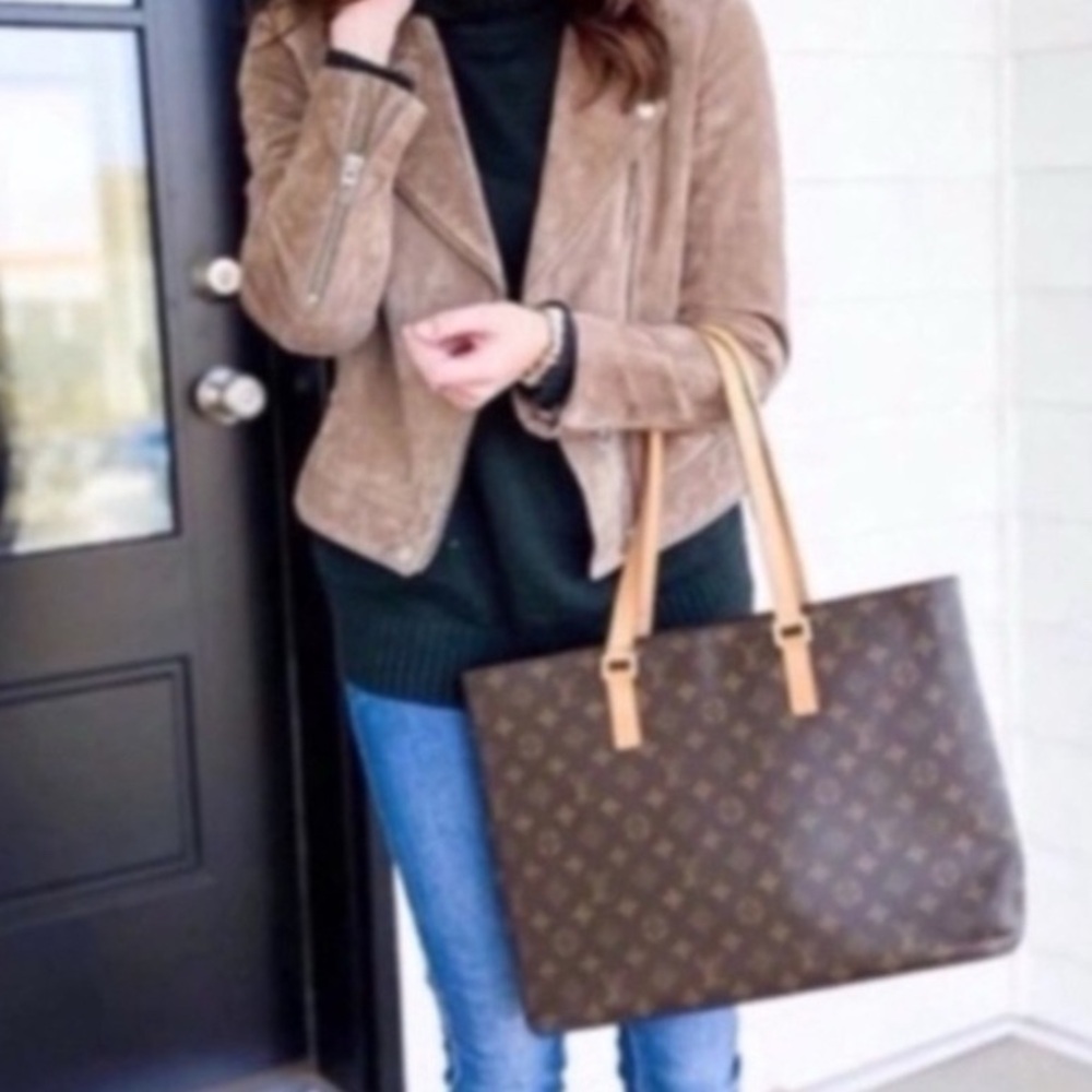 💯% Authentic Louis Vuitton Luco Monogram Bag✨